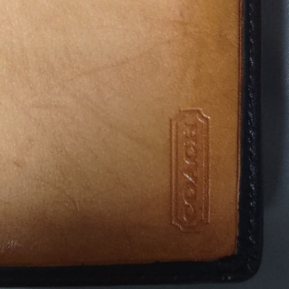 Authentic Signature Monogram Coach Canvas Compact Wallet - Picture 6 of 7